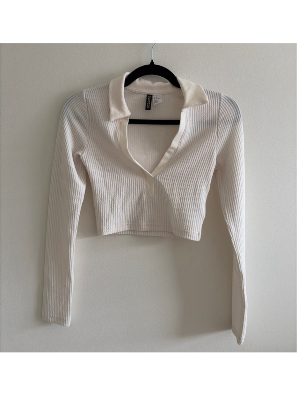 Women's H&M Divided Off-White Ribbed Long Sleeve Crop Top XS
